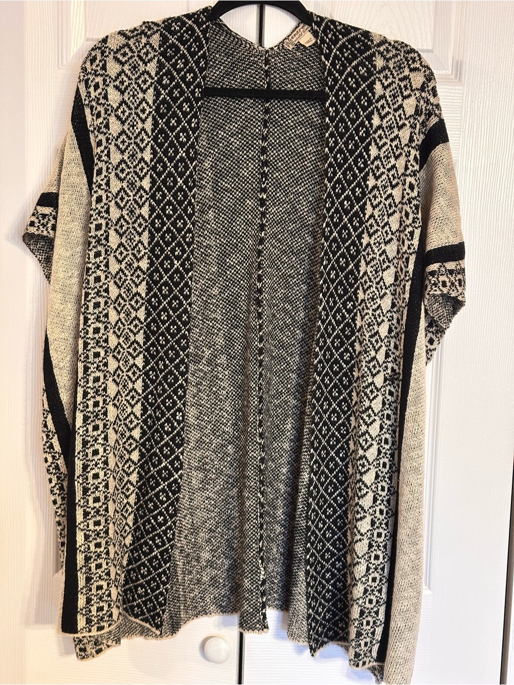 Women’s Open-Front Knit Sweater Cardigan - Black & Cream Size L
